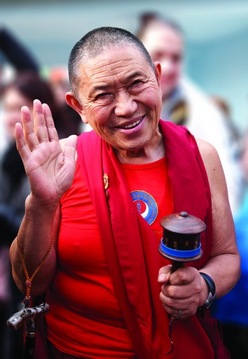 Garchen_Rinpoche_WEB.jpg