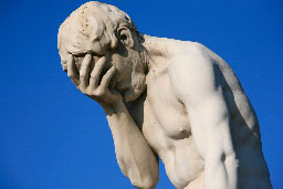 Paris_Tuileries_Garden_Facepalm_statue.jpg